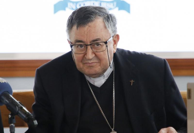 Kardinal Puljić: Samo budala može željeti rat